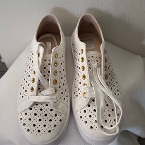 DV by Dolce Vita Women's White Perforated Sneakers size 8.5